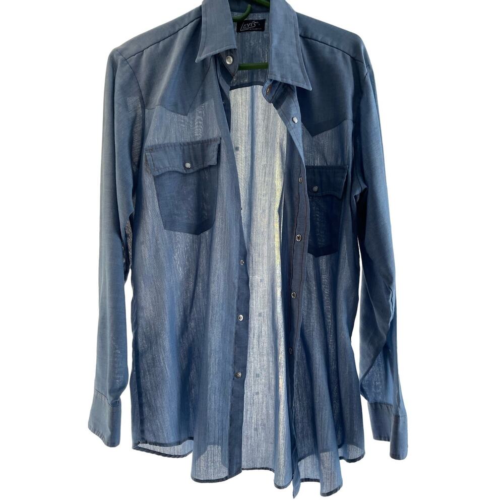 Levi's Regular Fit Sz: L Cowboy Western w Pearl Snap buttons